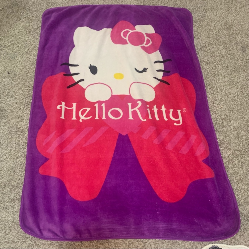 Hello Kitty Blanket